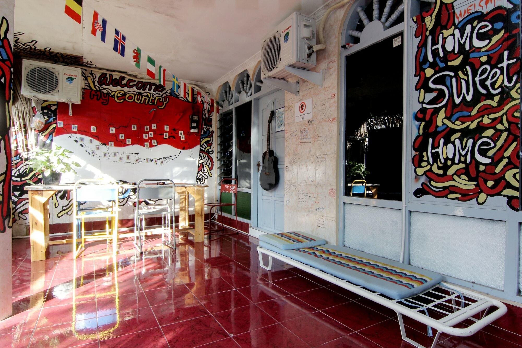 Deoplet Homestay & Gallery ยอกยาการ์ตา ภายนอก รูปภาพ